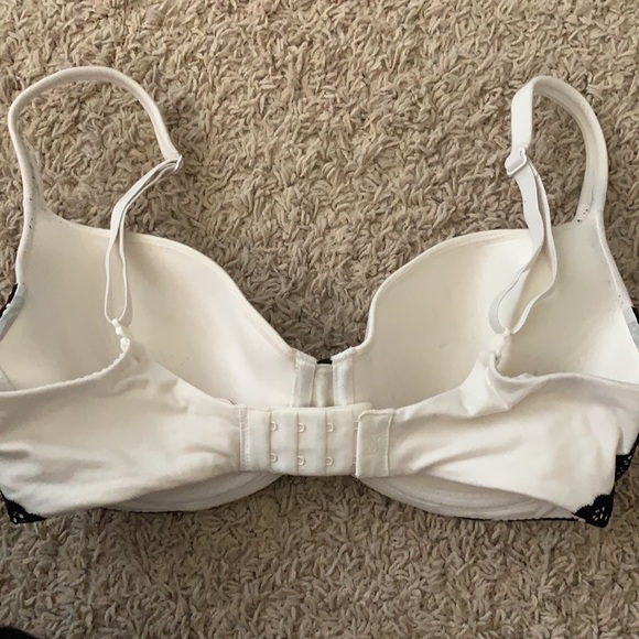 Victoria’s Secret Body By Victoria Demi - Picture 6 of 7